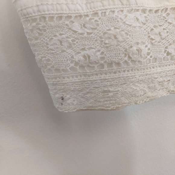 American Eagle Outfitters lace crop top or bralette - Picture 4 of 6